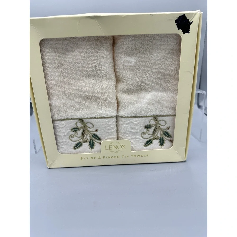Lenox Set of‎ 2 Ribbon & Holly Finger Tip Towels Ivory NEW